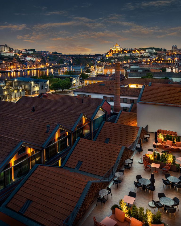 THE LODGE BAR COM SURPRESAS NO TEMPO DE VERãO. Revista Lifestyle